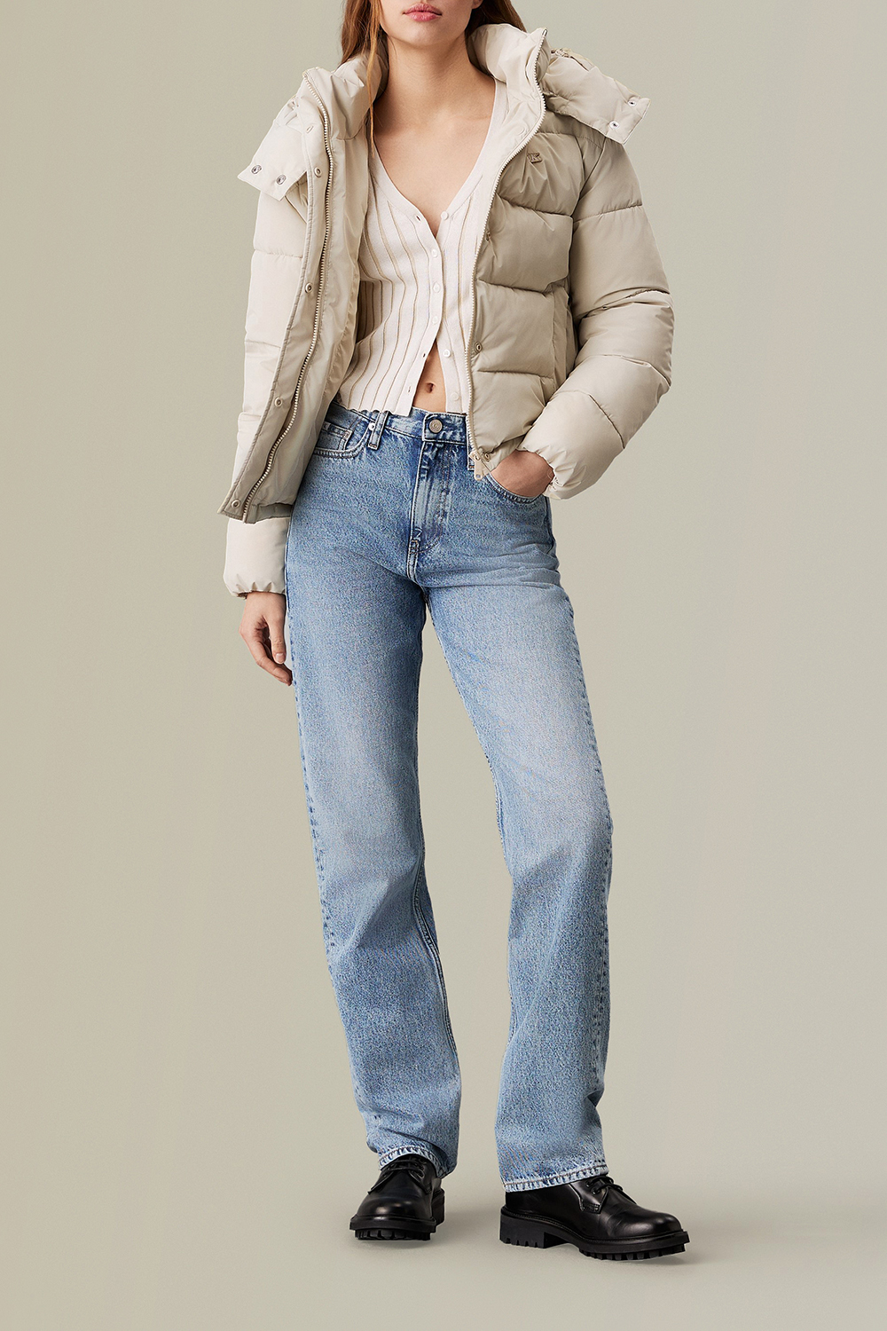 תמונת כל הלוק של מעיל פאפר